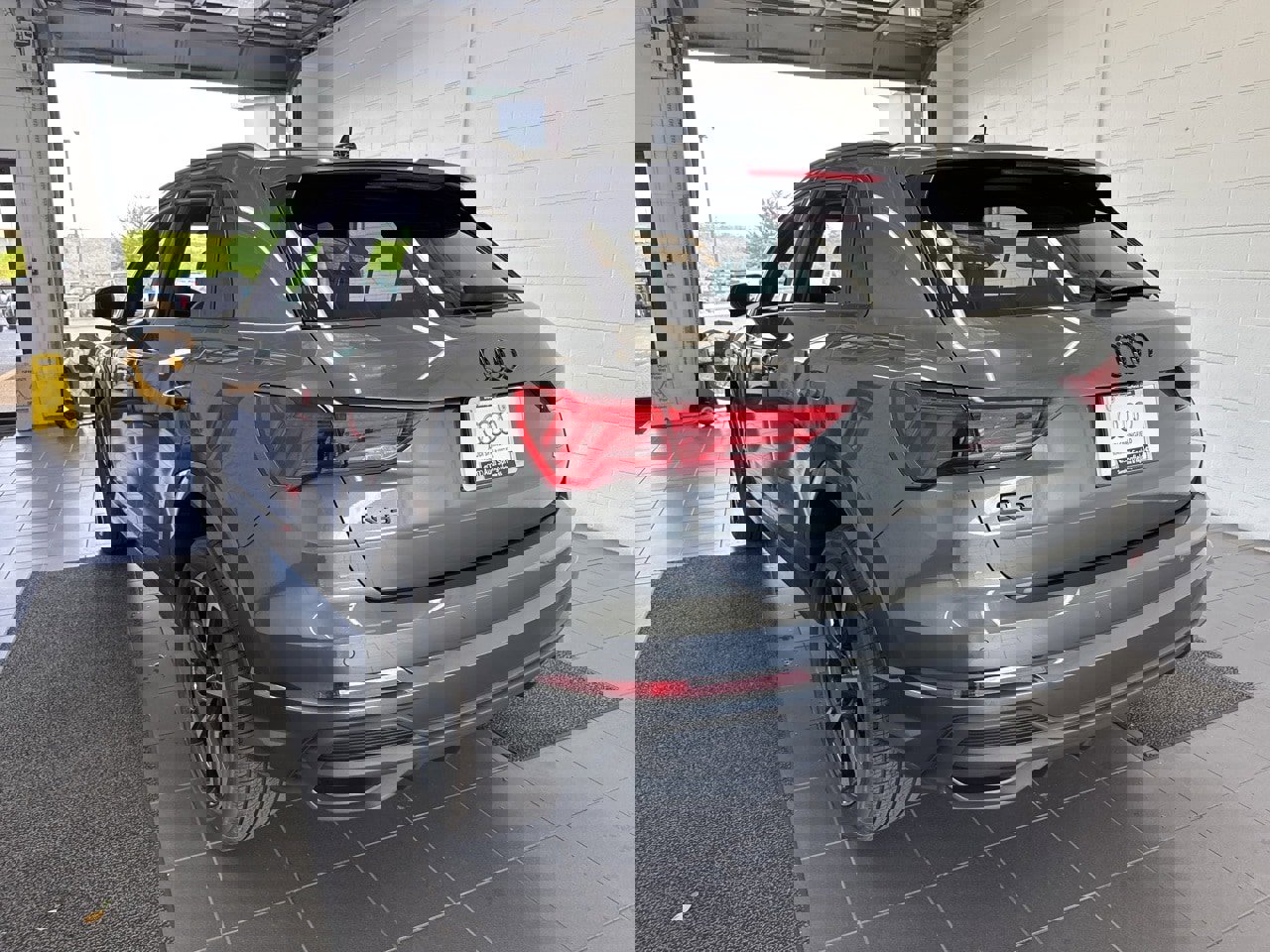 New 2025 Audi Q3 2.0T Premium Plus image 6