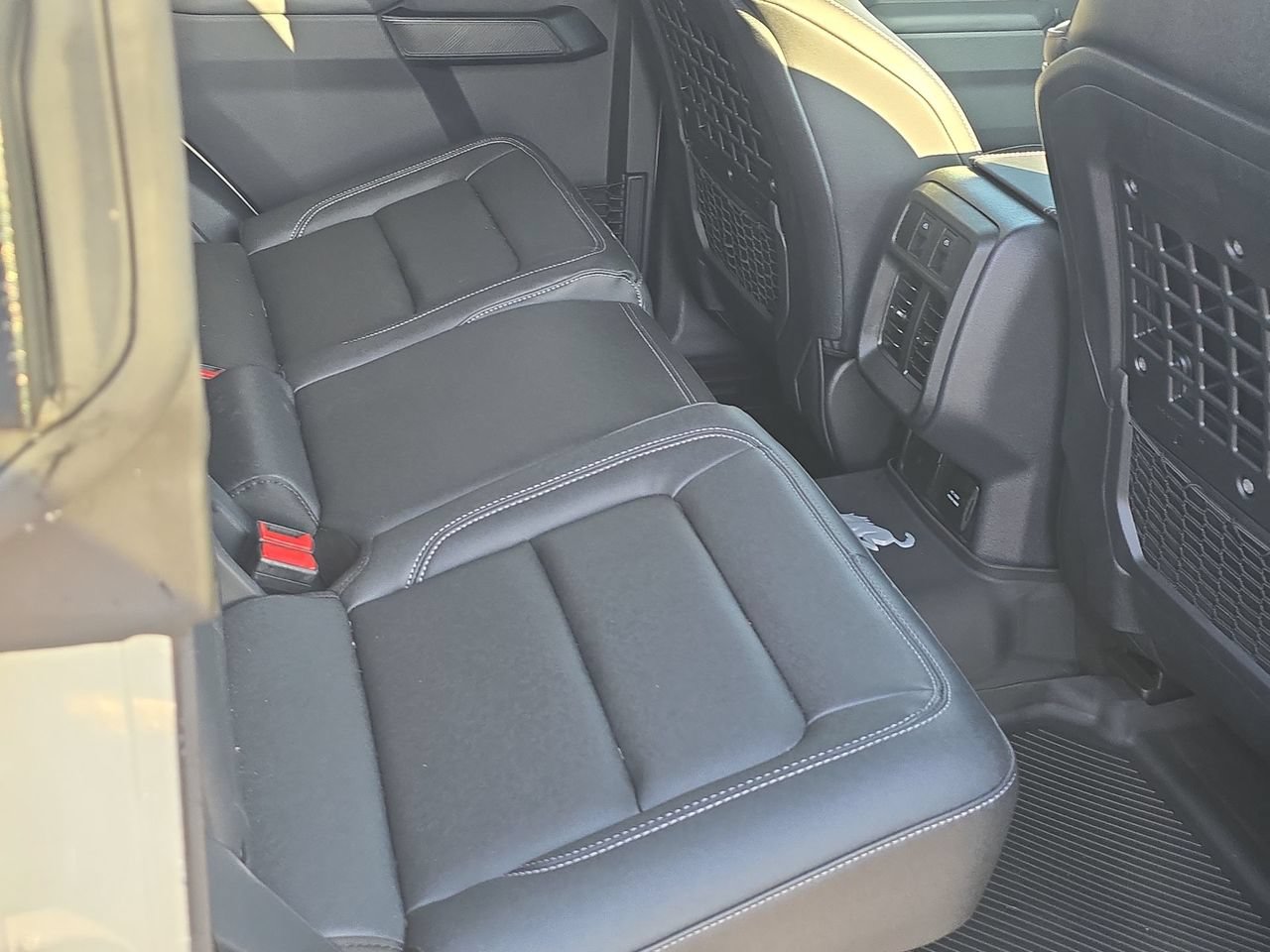 Used 2025 Ford Bronco Badlands AWD/4WD image 27