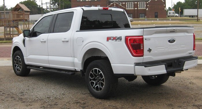 Used 2022 Ford F150 XLT w/ Equipment Group 302A High AWD/4WD image 3