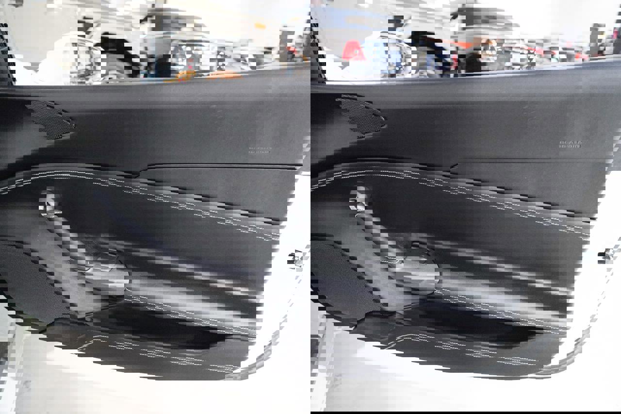 Used 2016 Ferrari 488 GTB image 15