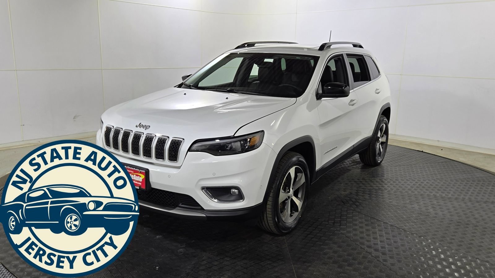 Used 2022 Jeep Cherokee Limited AWD/4WD image 3