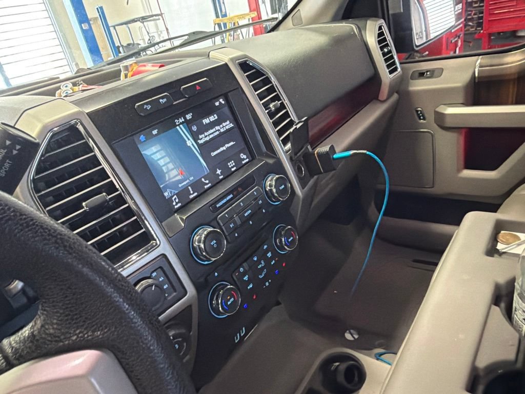 Used 2016 Ford F150 Lariat AWD/4WD image 4