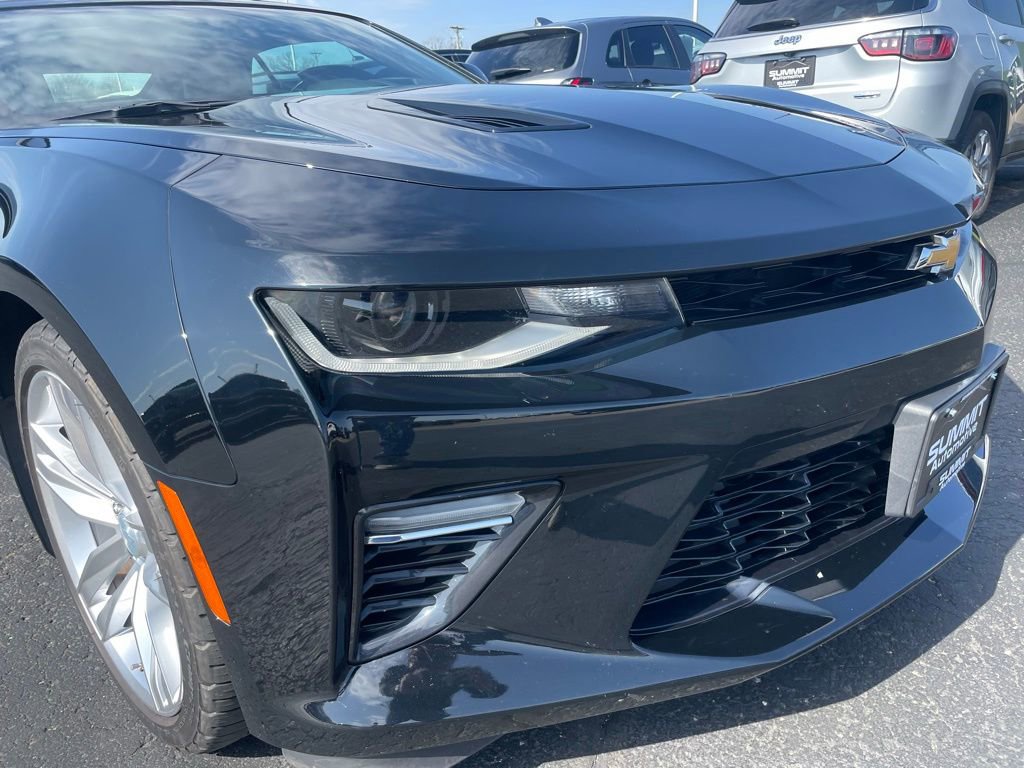 Used 2017 Chevrolet Camaro SS RWD image 25