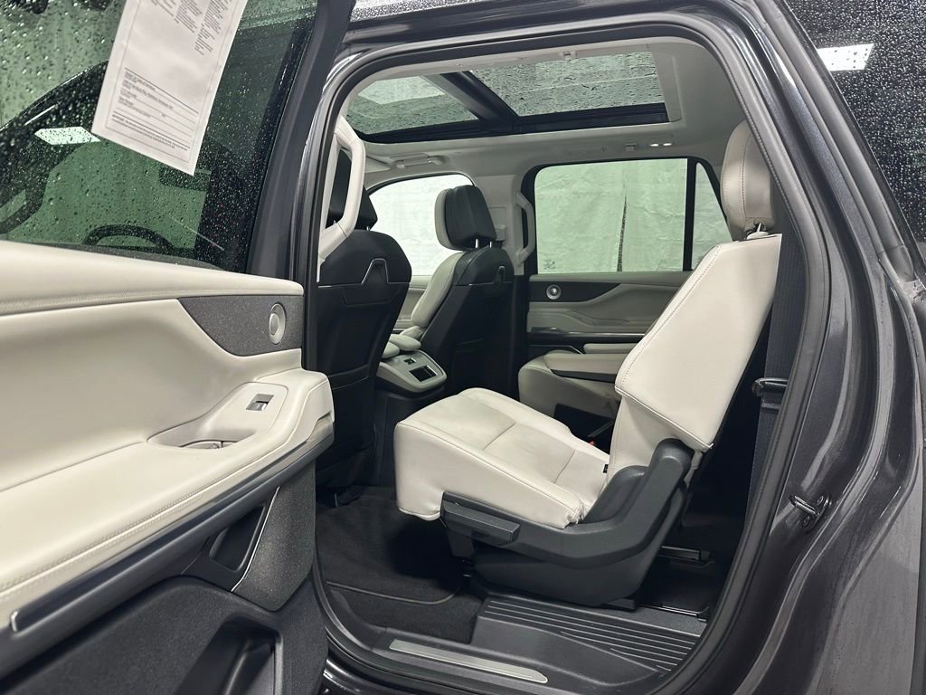 Used 2025 Lincoln Navigator L Reserve image 54
