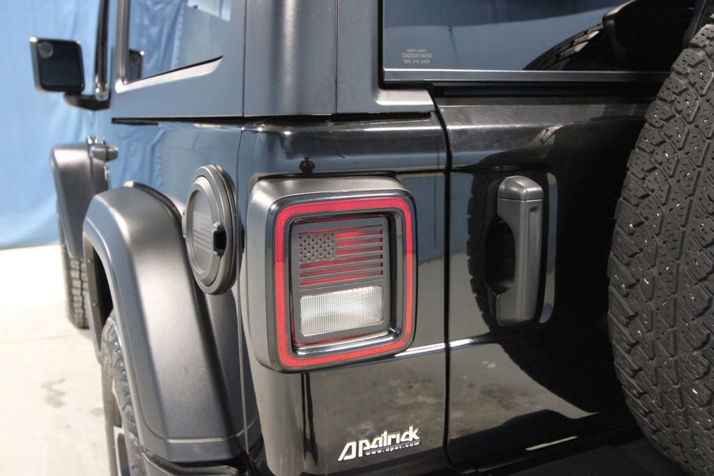 Used 2021 Jeep Wrangler Sport S image 32
