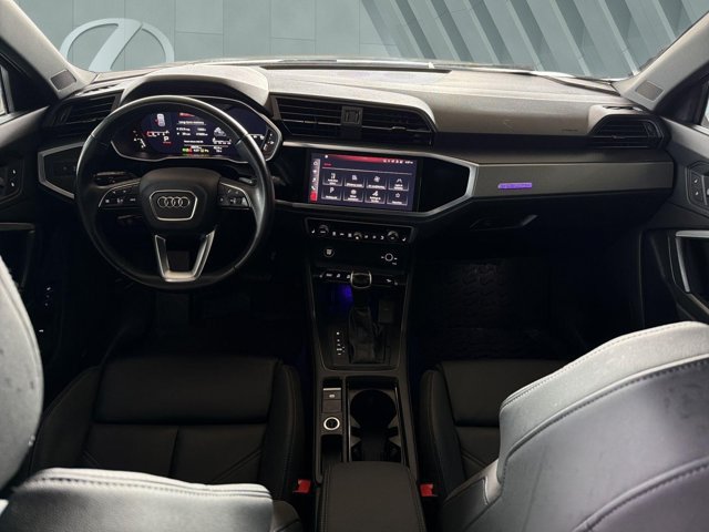Used 2022 Audi Q3 2.0T Premium Plus w/ Premium Plus Package AWD/4WD image 13