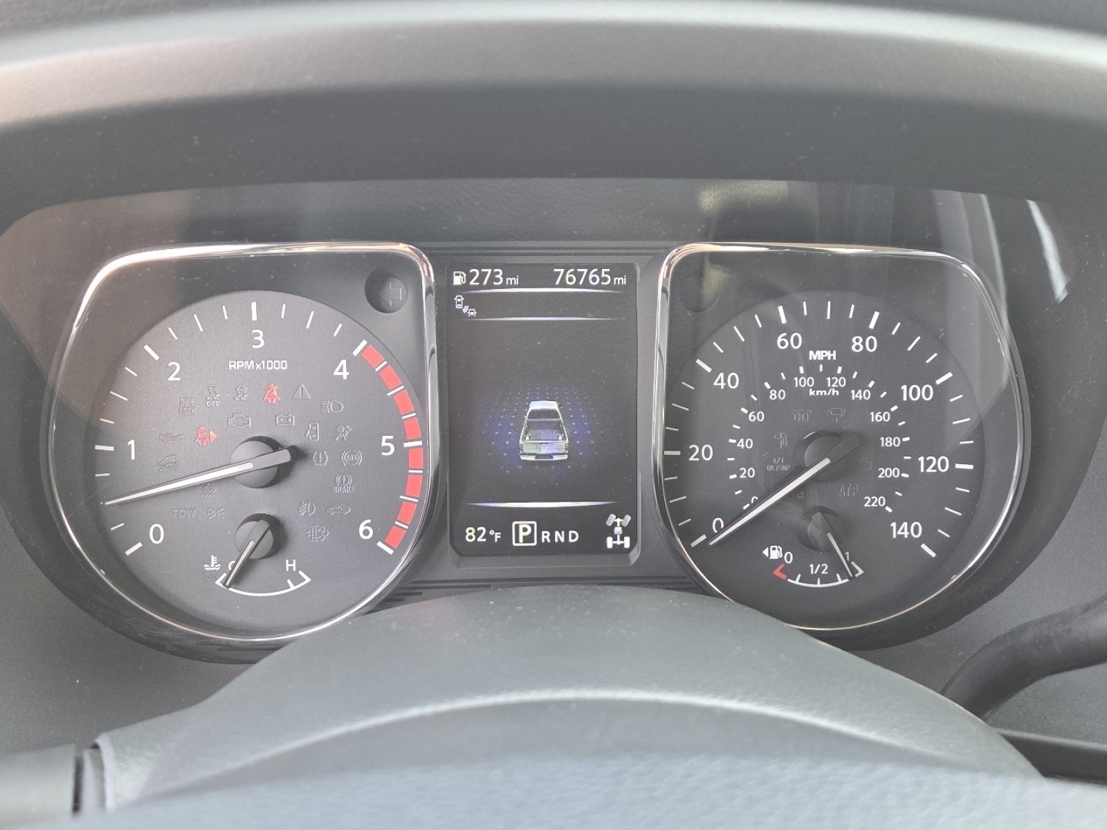 Used 2017 Nissan Titan SV AWD/4WD image 27