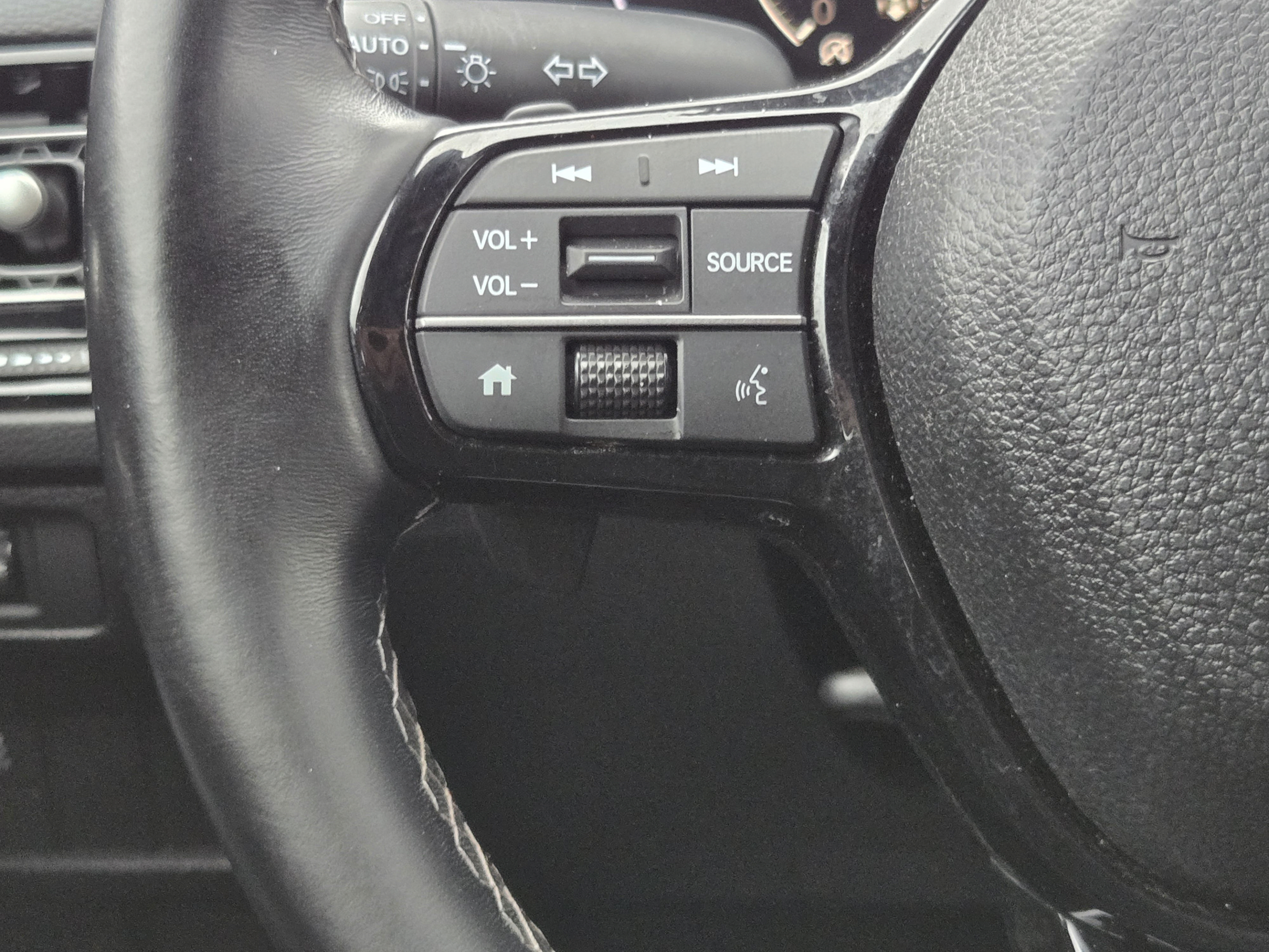 Certified 2025 Honda Civic Sport image 24