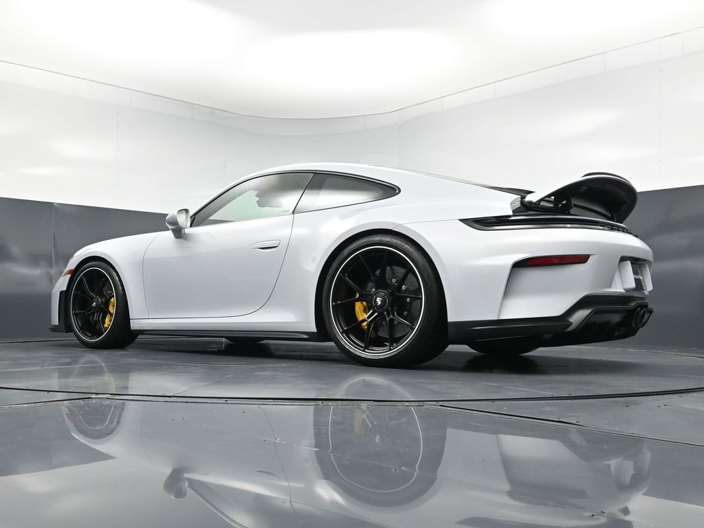 Certified 2025 Porsche 911 GT3 RWD image 22