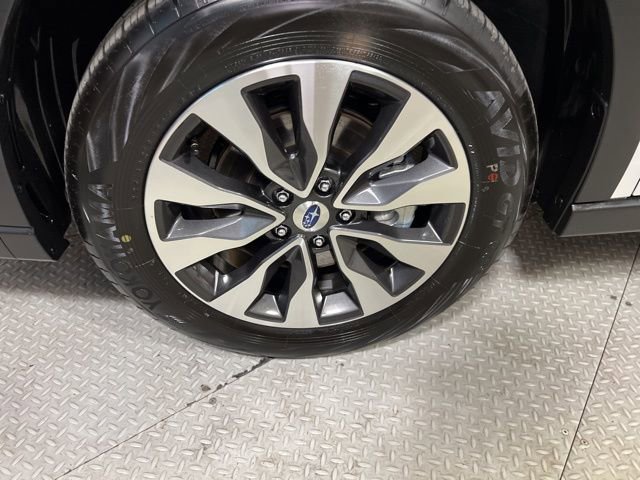 Certified 2025 Subaru Outback Limited image 23