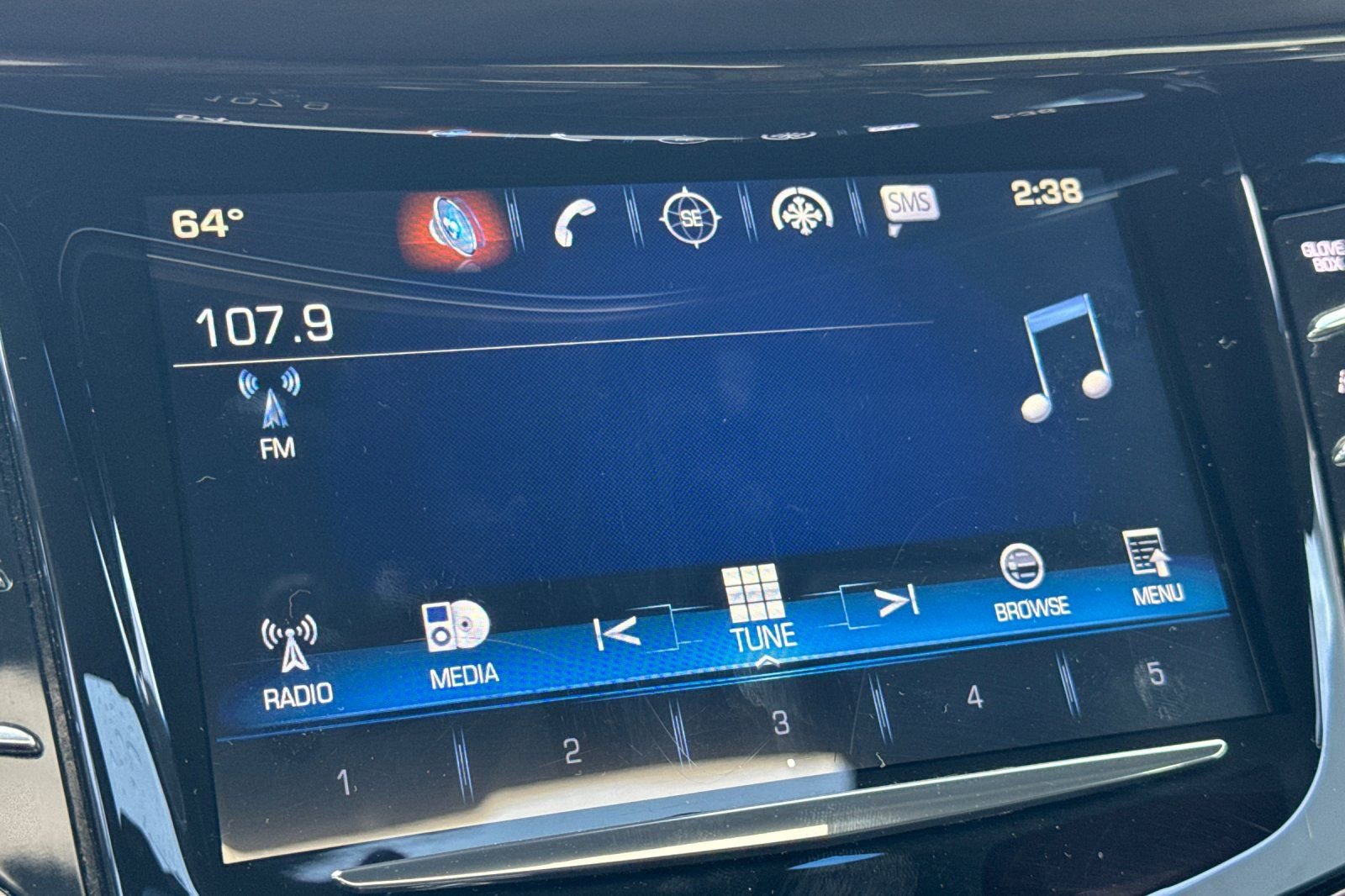 Used 2017 Cadillac Escalade Platinum image 21