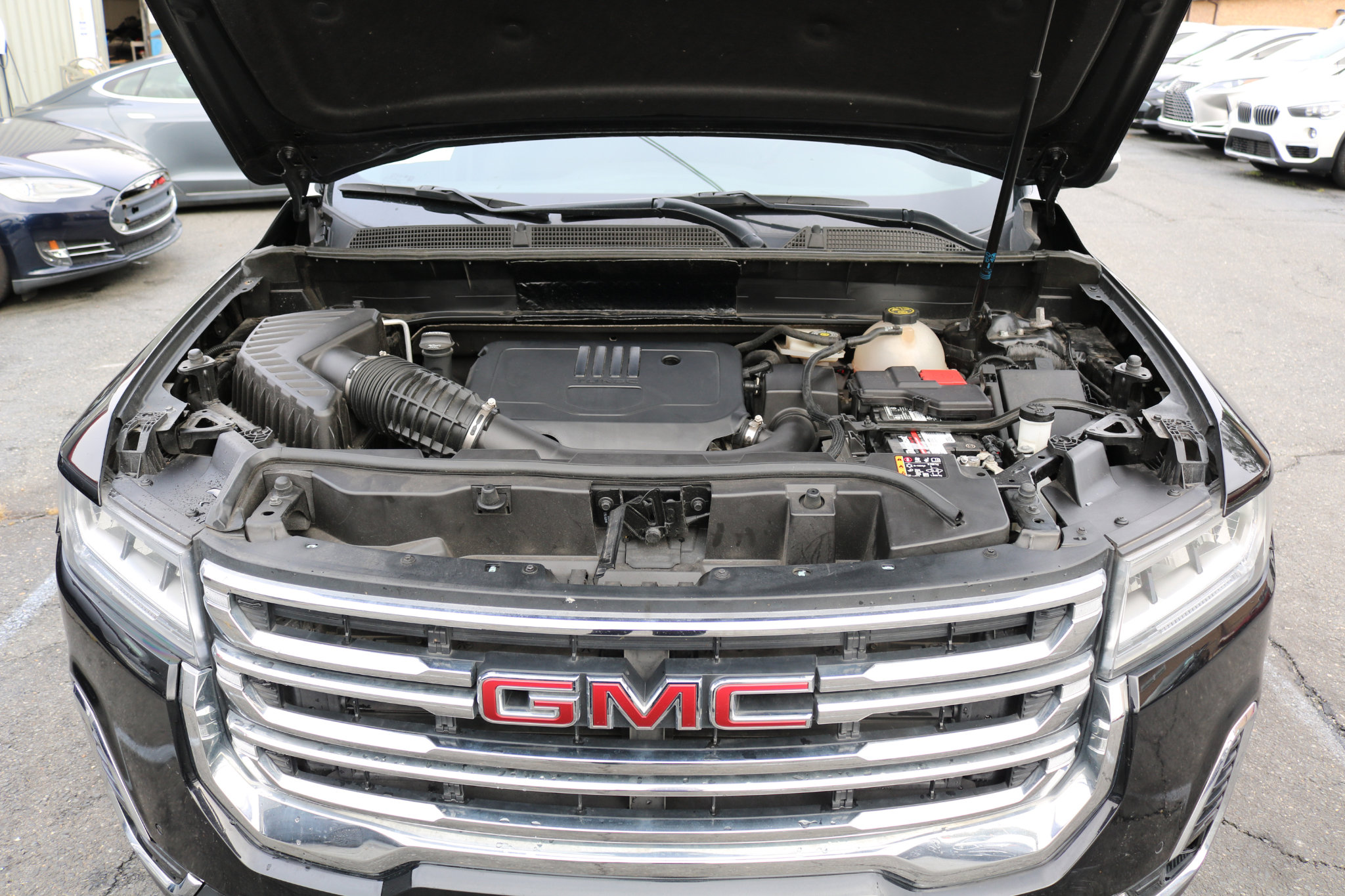Used 2023 GMC Acadia SLT image 50