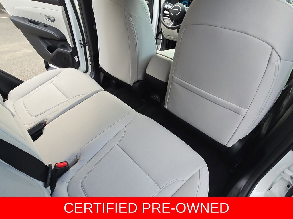 Used 2026 Hyundai Tucson SE FWD image 12