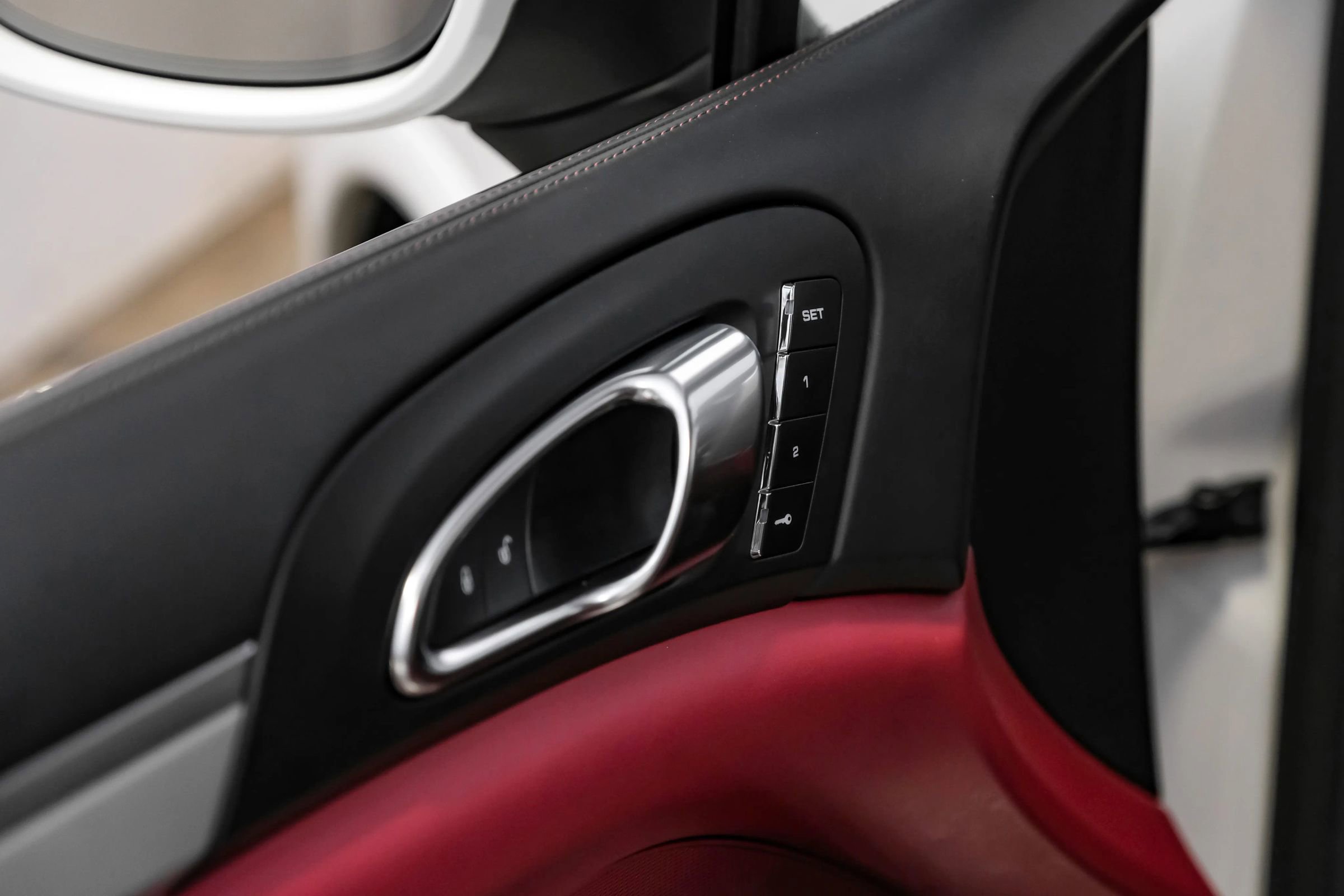 Used 2017 Porsche Cayenne GTS image 36