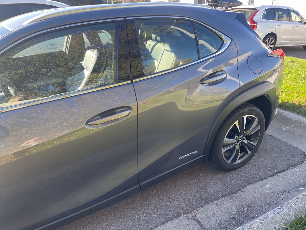 Used 2019 Lexus UX 250h w/ Accessory Package AWD/4WD image 14