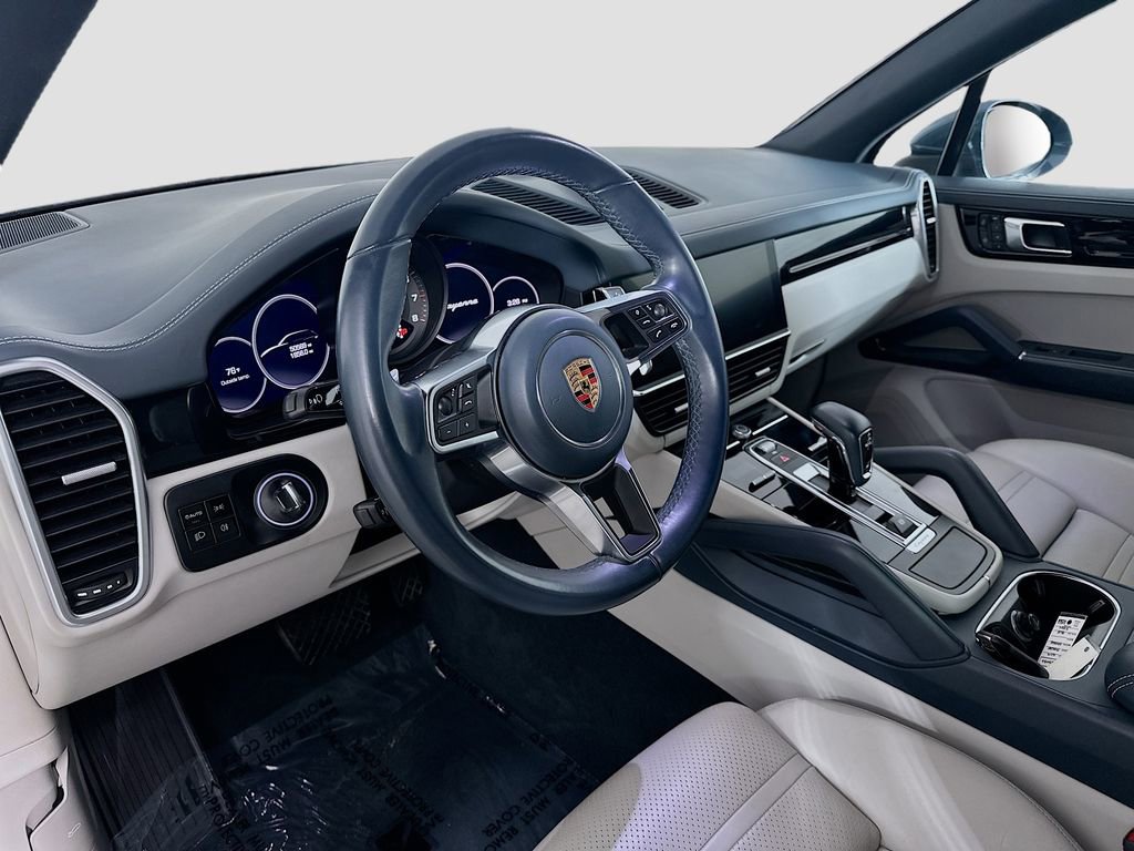 Certified 2019 Porsche Cayenne AWD/4WD image 4