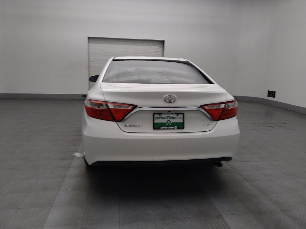 Used 2016 Toyota Camry LE image 6