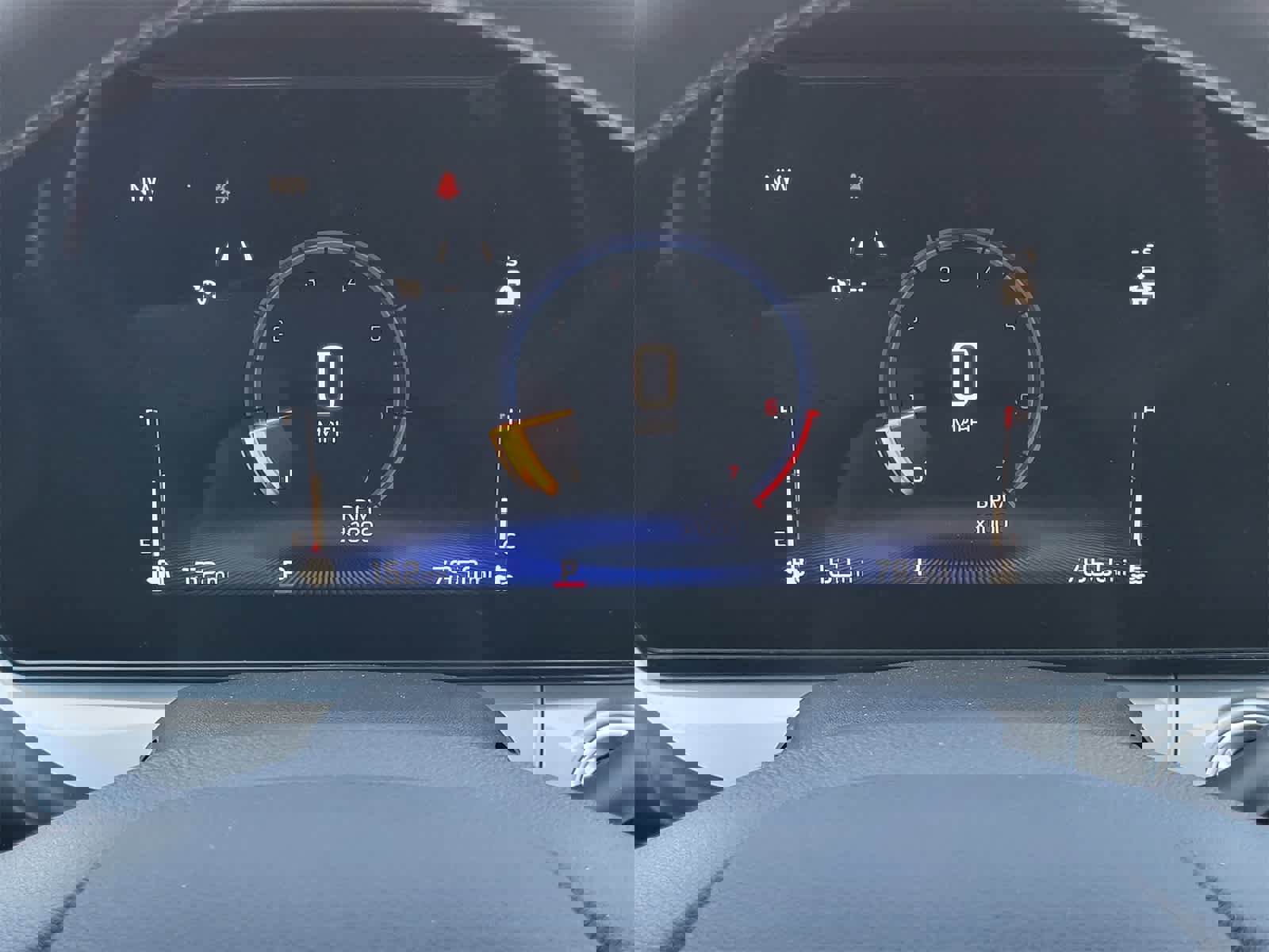 Used 2025 Chevrolet Trax LT w/ LT Convenience Package image 16