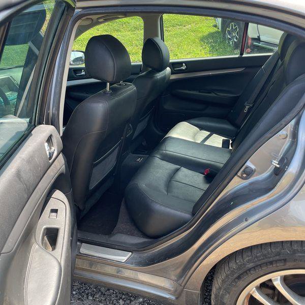 Used 2013 INFINITI G37 Journey w/ Premium Pkg image 17