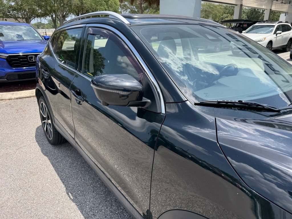 Used 2018 Nissan Rogue Sport SL w/ SL Premium Package FWD image 14