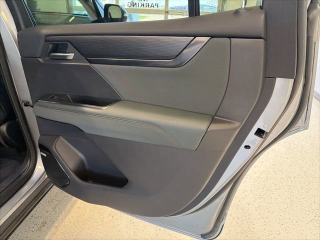 Used 2025 GMC Acadia AT4 w/ LPO, Floor Liner Package image 49