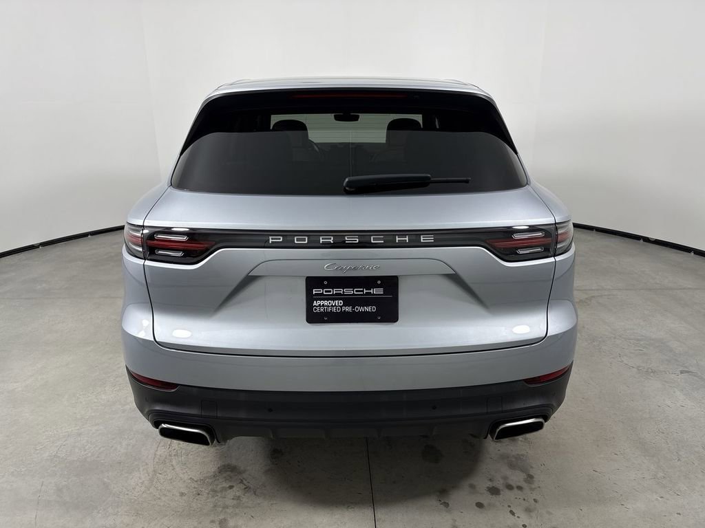Certified 2023 Porsche Cayenne Platinum Edition image 6