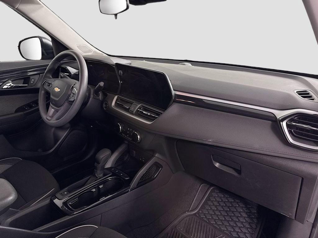 Used 2024 Chevrolet TrailBlazer LS w/ LS Convenience Package image 28