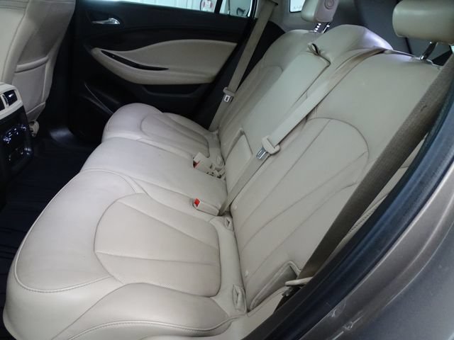Certified 2019 Buick Envision Essence w/ LPO, Active Package AWD/4WD image 4