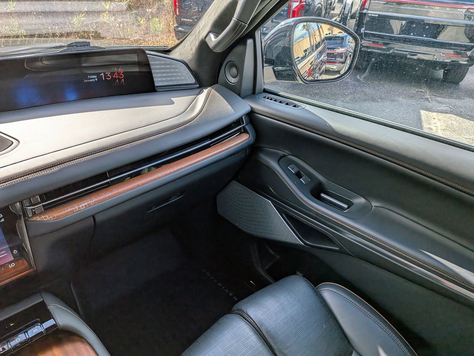 Certified 2025 Lincoln Navigator L Black Label image 21