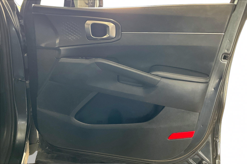 Used 2024 Kia Sorento S FWD image 21