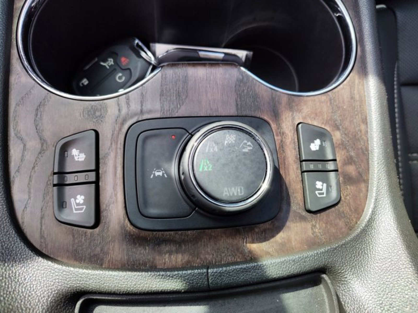 Used 2023 GMC Acadia Denali w/ Denali Ultimate Package AWD/4WD image 26