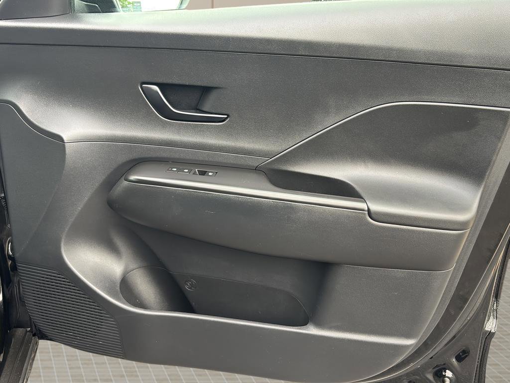 Certified 2024 Hyundai Kona SEL FWD image 33
