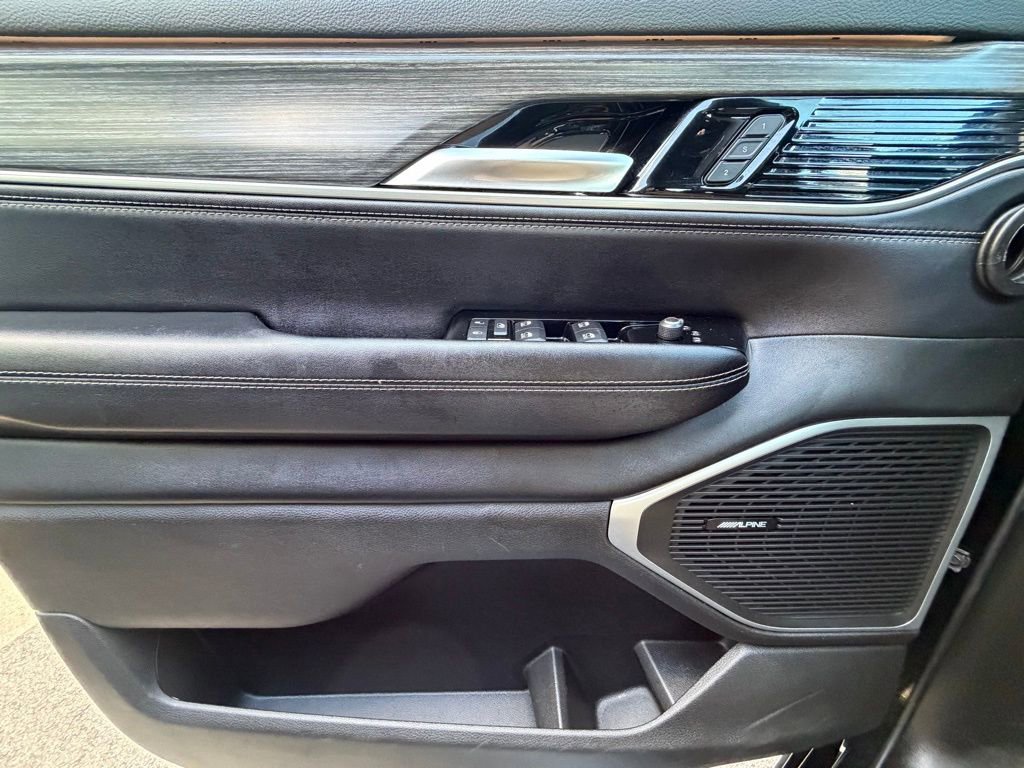 Certified 2024 Jeep Wagoneer Series II image 31