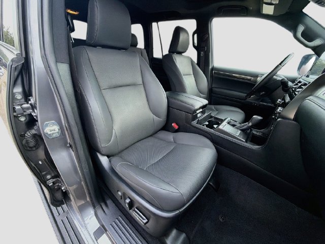 Used 2023 Lexus GX 460 Premium w/ Premium Package AWD/4WD image 14