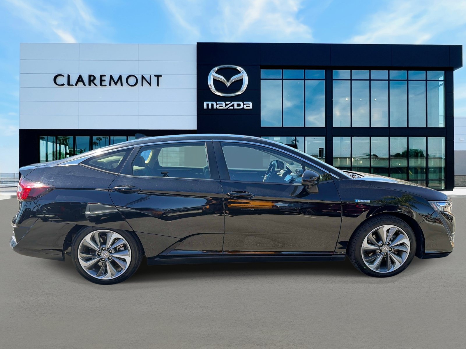 Used 2021 Honda Clarity Touring image 4