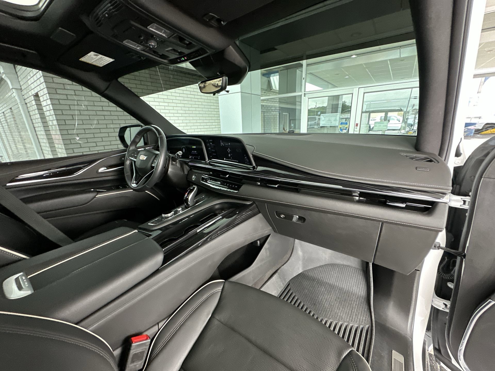 Used 2023 Cadillac Escalade Sport w/ LPO, ONYX Package AWD/4WD image 30