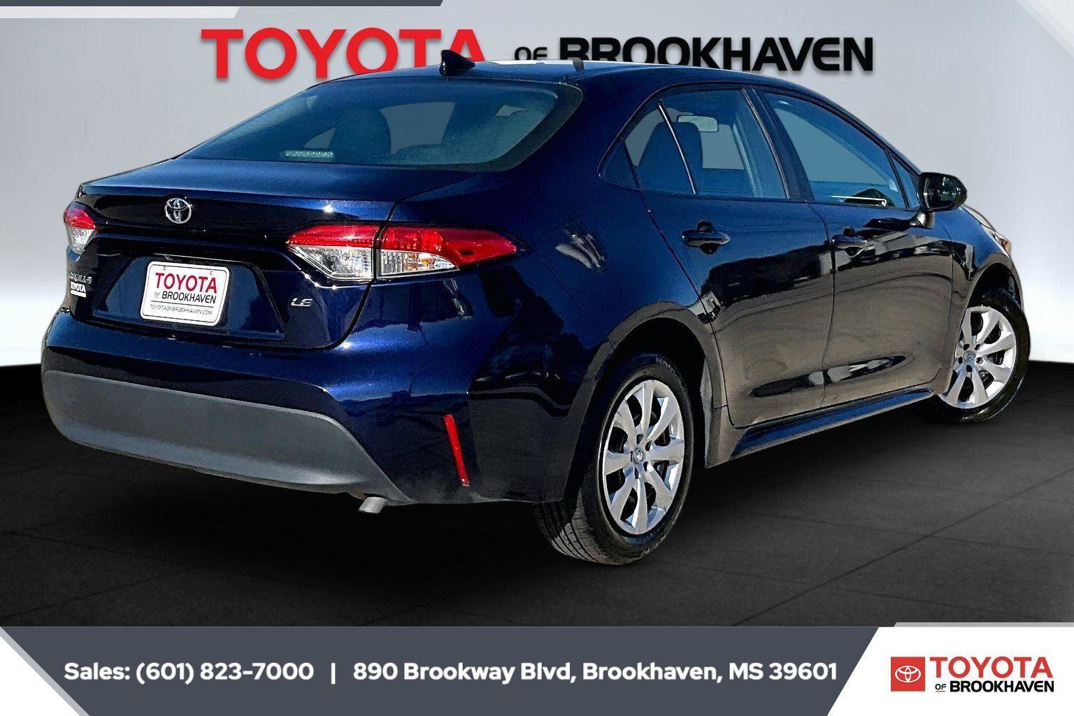 Used 2024 Toyota Corolla LE FWD image 12