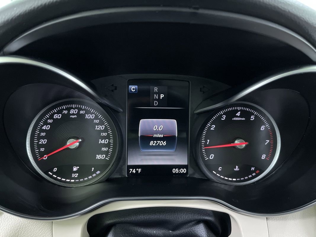 Used 2018 Mercedes-Benz GLC 300 4MATIC image 20