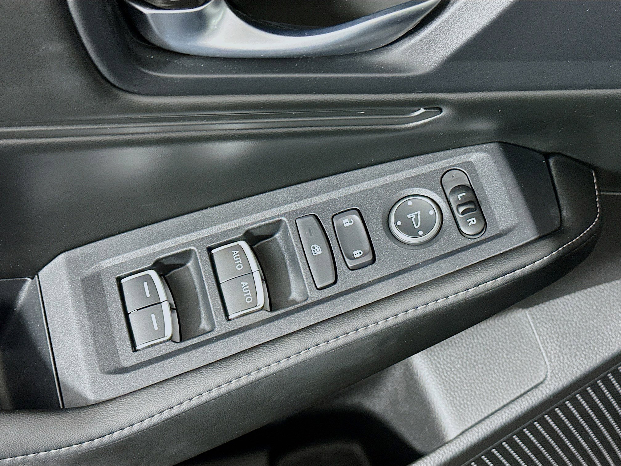 Used 2025 Honda Accord Sport image 15