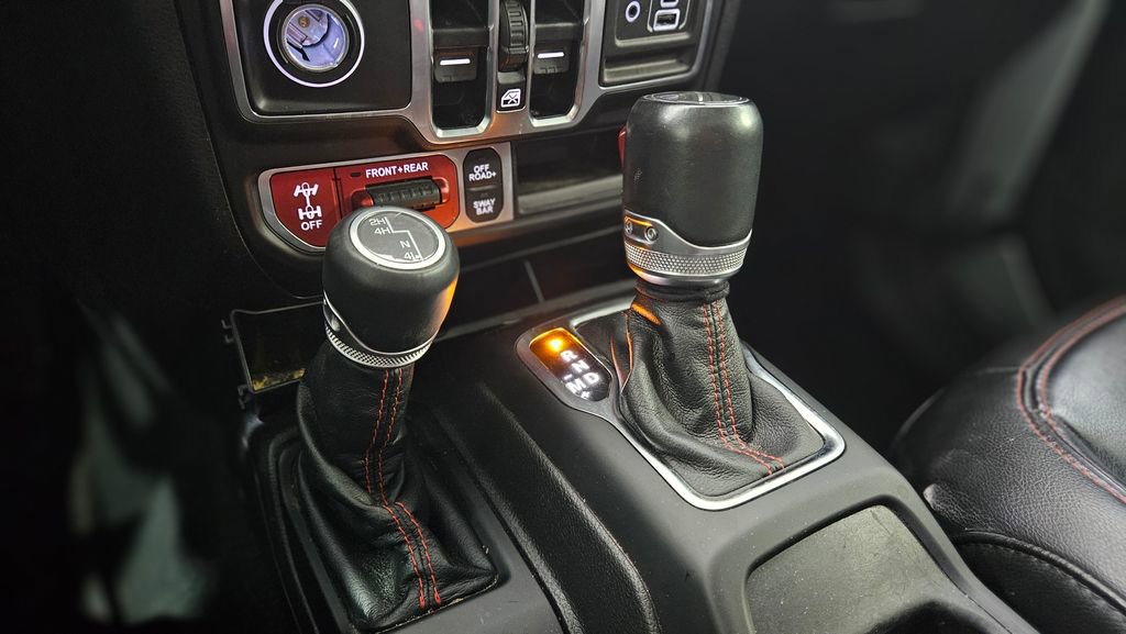 Used 2022 Jeep Gladiator Rubicon w/ LED Lighting Group image 38