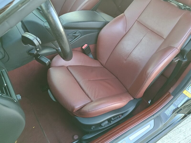 Used 2006 BMW 650i Coupe RWD image 14
