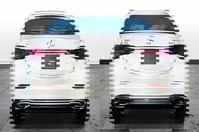 Certified 2023 Mercedes-Benz C 300 4MATIC Sedan image 8