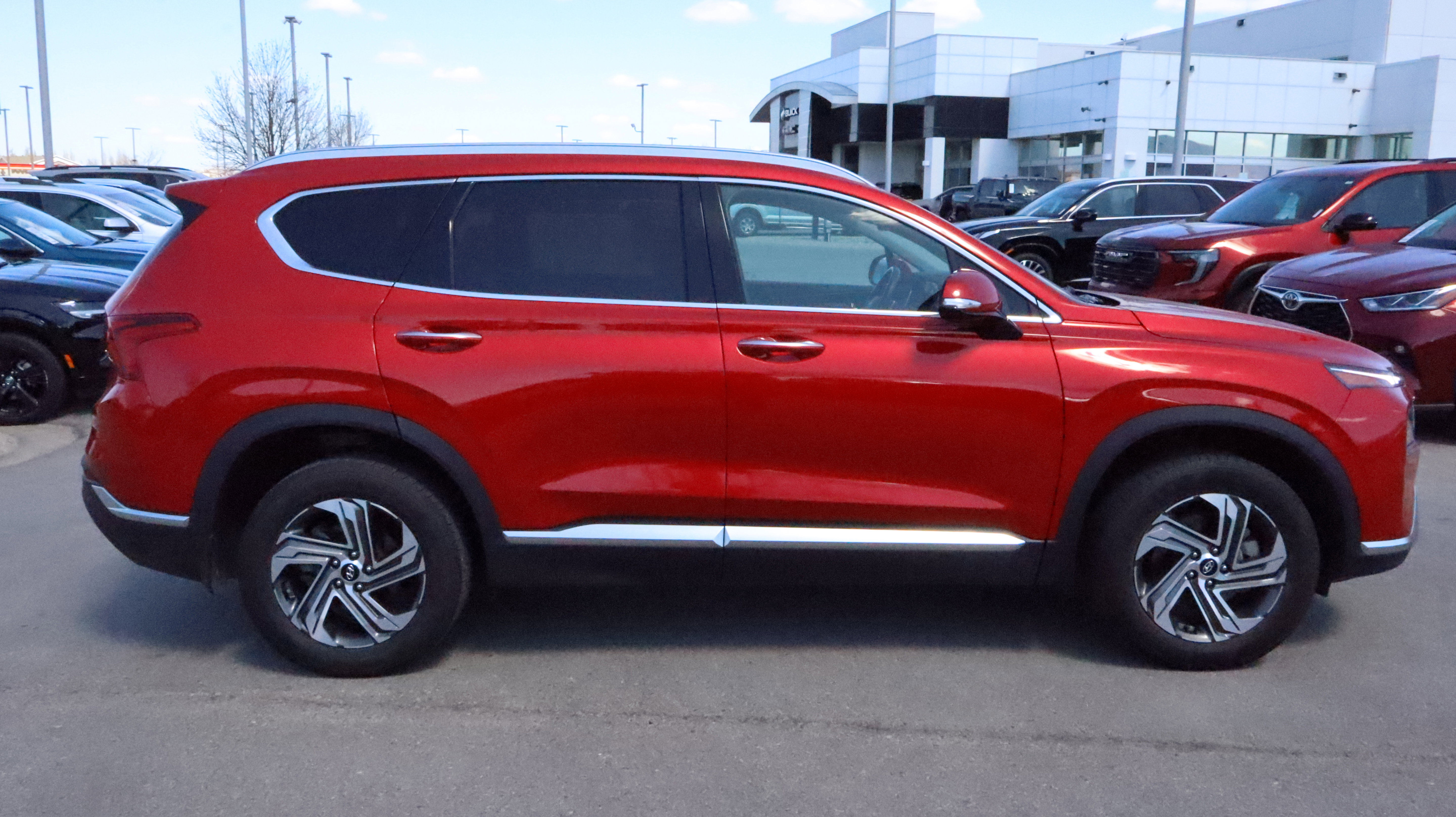 Used 2022 Hyundai Santa Fe SEL w/ Convenience + Premium Package AWD/4WD image 8