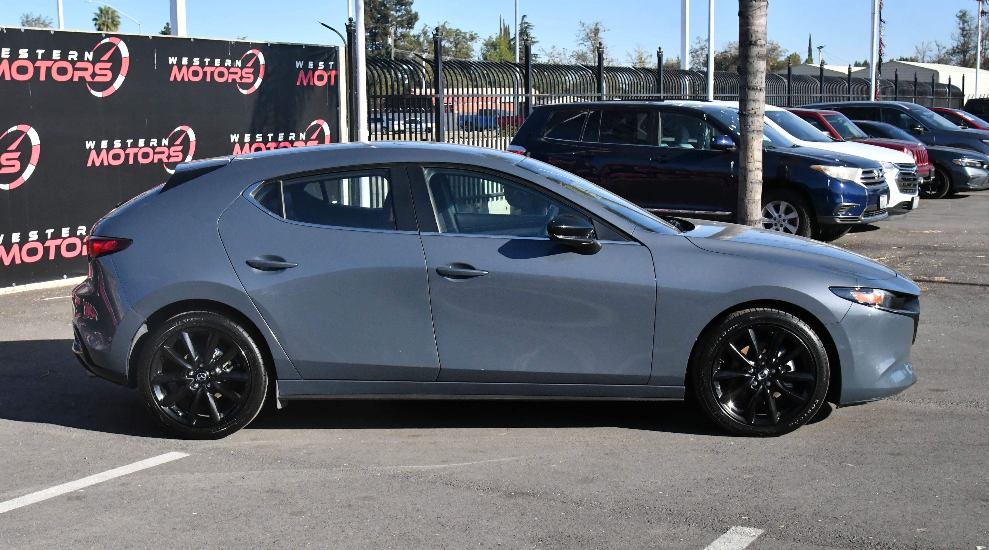 Used 2024 MAZDA MAZDA3 s image 9