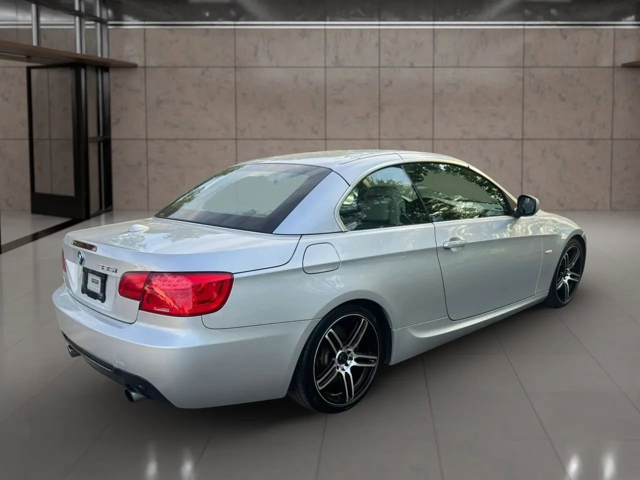 Used 2012 BMW 335i Convertible RWD image 14