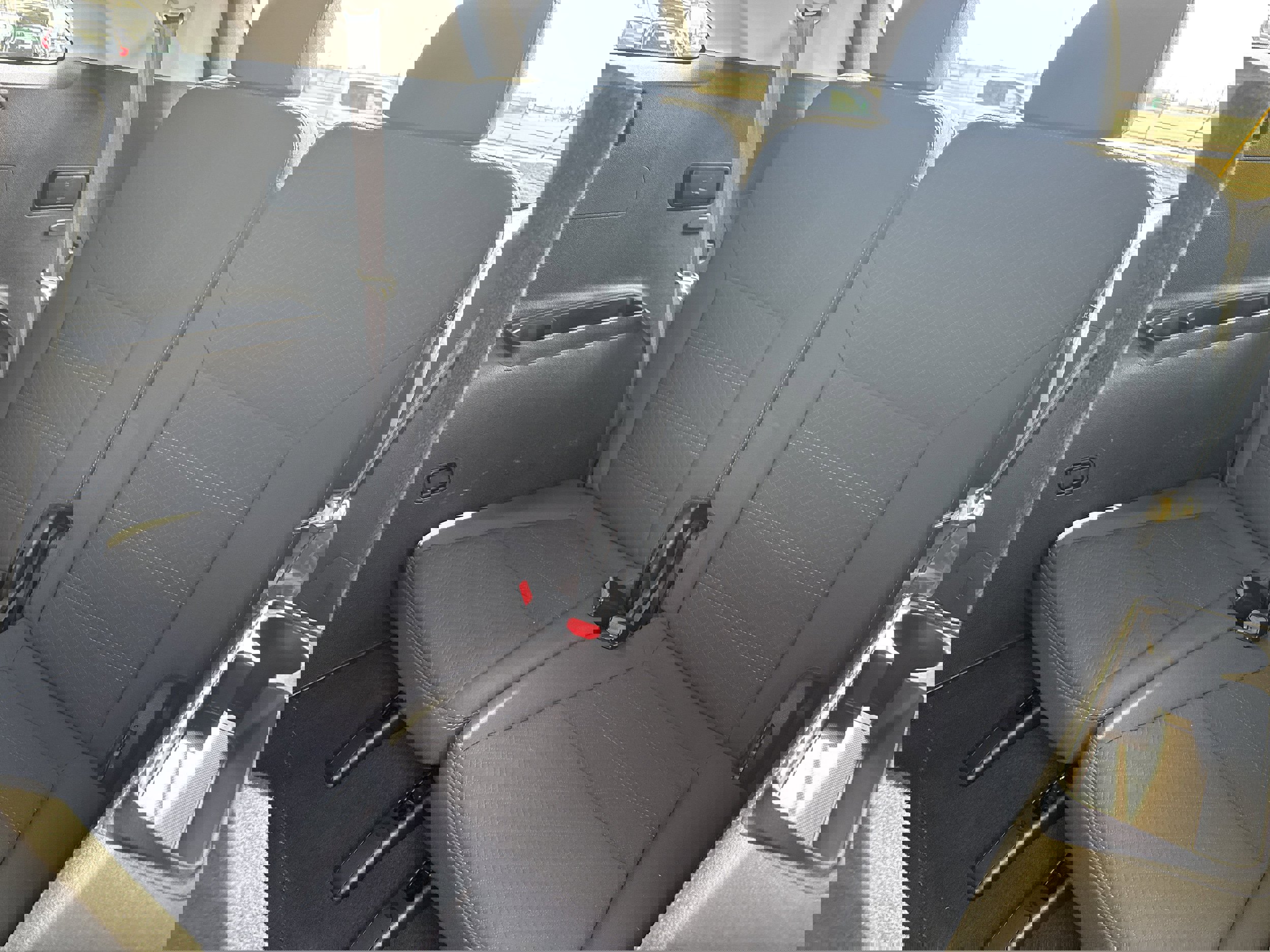 Used 2019 Kia Sorento LX image 5