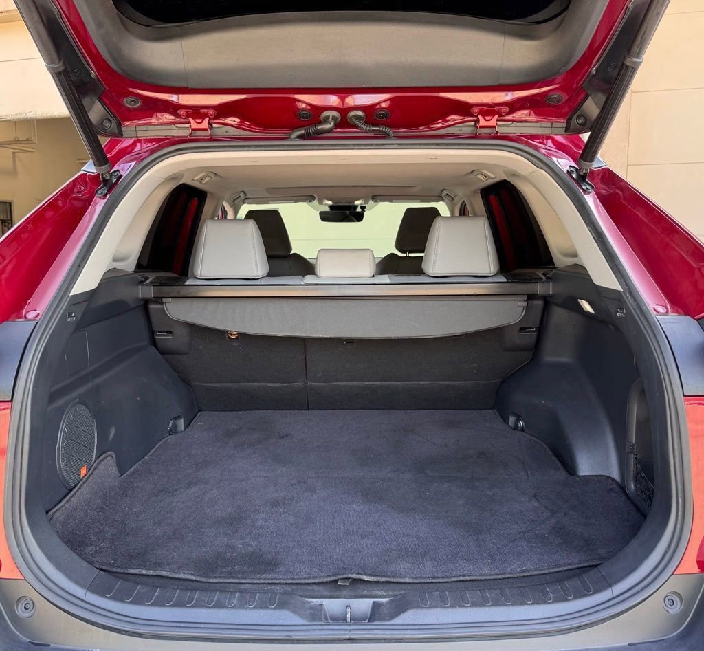 Used 2022 Toyota RAV4 Limited image 17