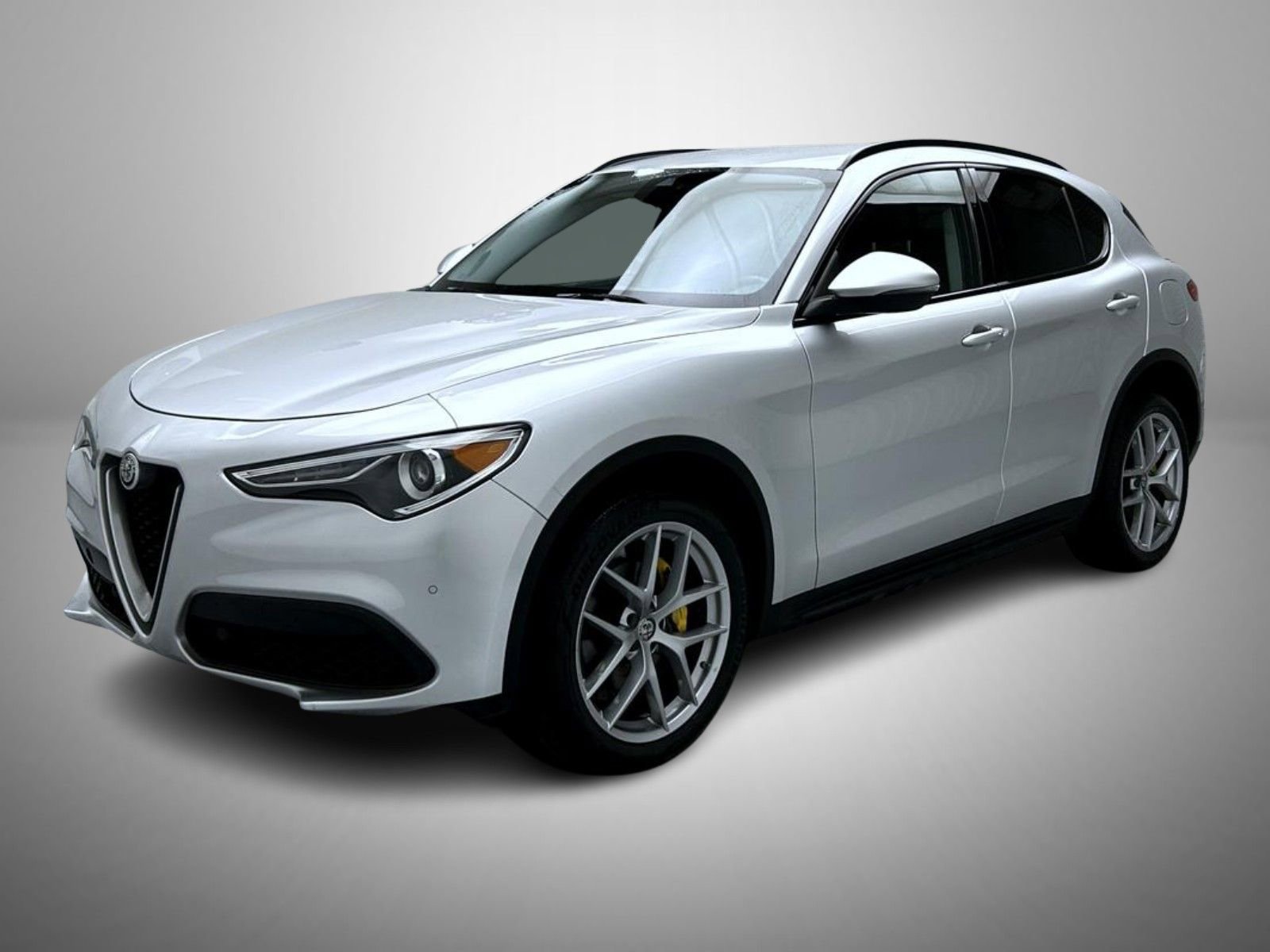 Used 2018 Alfa Romeo Stelvio Sport w/ Quick Order Package 22J Sport AWD/4WD image 1