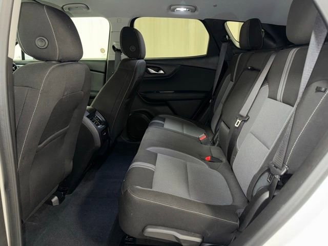 Used 2025 Chevrolet Blazer LT AWD/4WD image 17