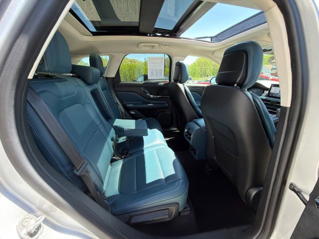 Used 2020 Lincoln Corsair Reserve w/ Equipment Group 202A AWD/4WD image 11